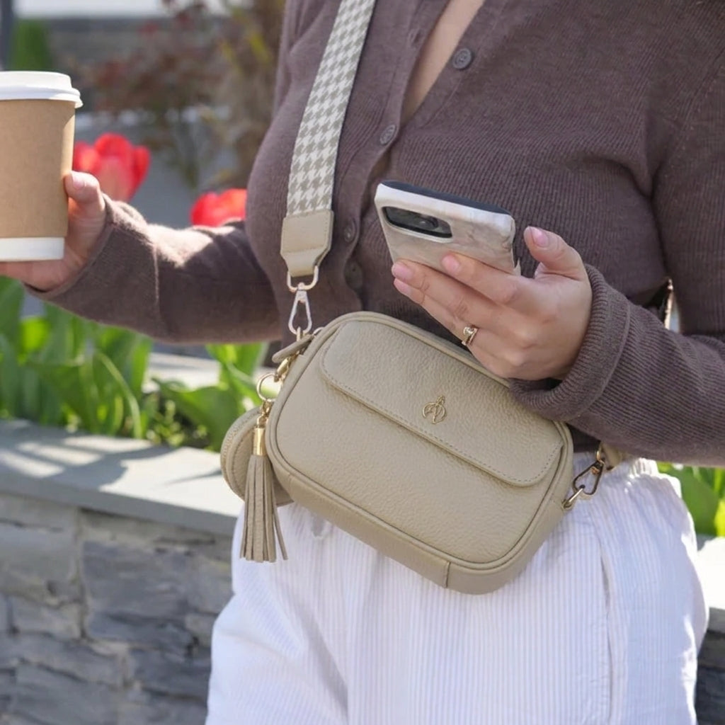 'HACKNEY MINI' Fog Grey Pebble Grain Real Leather Crossbody Bag