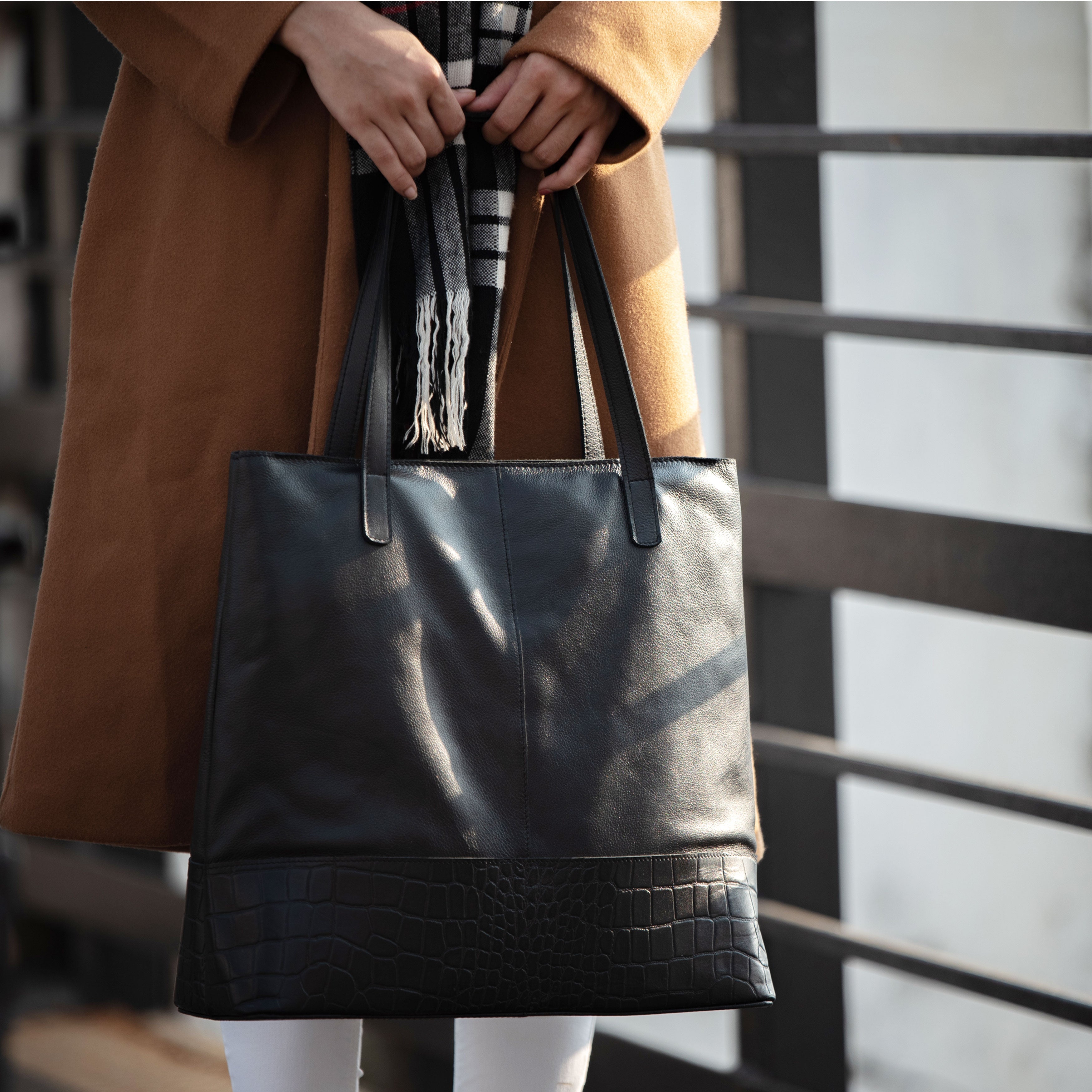 'SIENNA' Black Croc + Pebble Grain Unlined Leather Tote Bag
