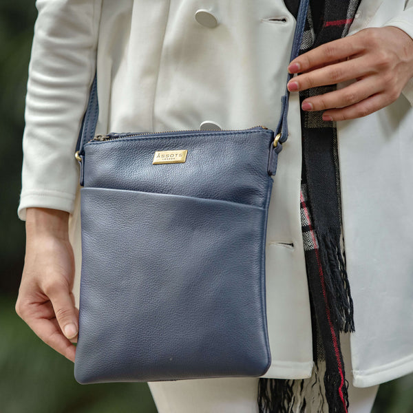 'LINBY' BLUE NAVY Pebble Grain Leather Crossbody Bag